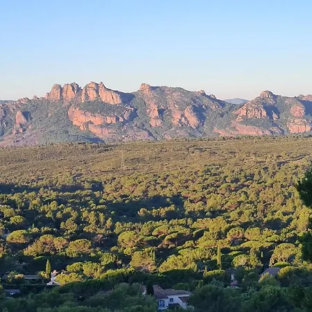 Corniche Du Paradis Panzió Roquebrune-sur Argens