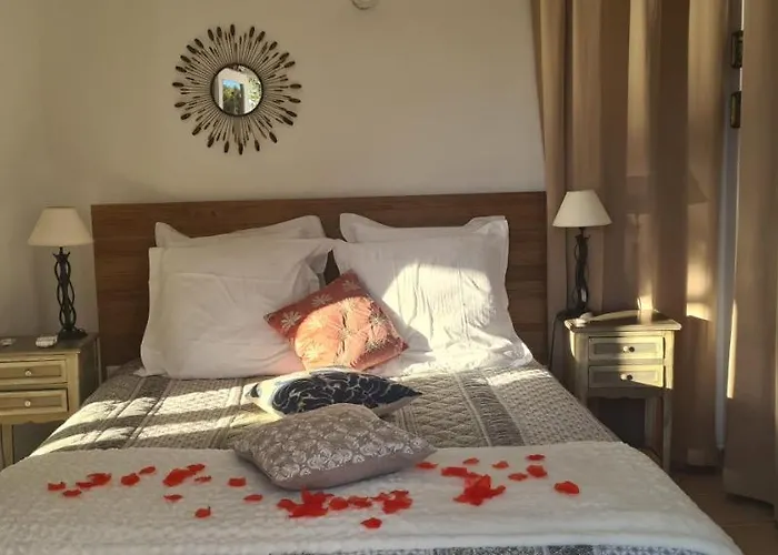 Corniche Du Paradis Bed & Breakfast